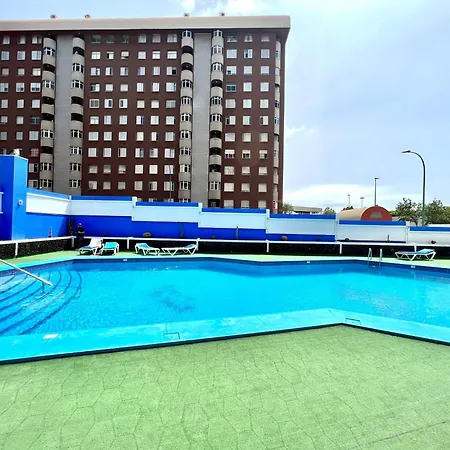 One Bedroom, Heated Pool, Nearby Beach, Puerto De La Cruz Apartment