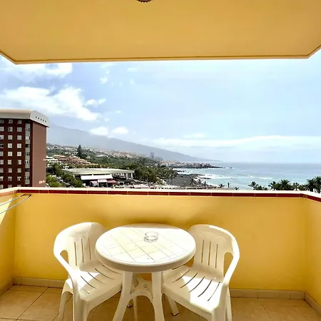 One Bedroom, Heated Pool, Nearby Beach, Puerto De La Cruz Apartment *