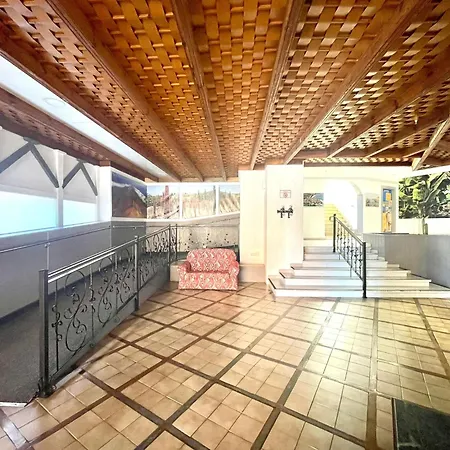 One Bedroom, Heated Pool, Nearby Beach, Puerto De La Cruz