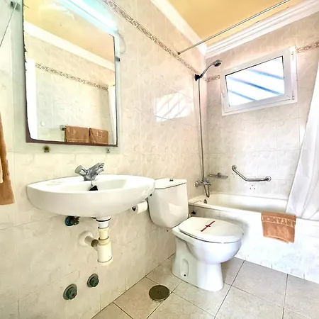 Apartman One Bedroom, Heated Pool, Nearby Beach, Puerto De La Cruz Puerto de la Cruz