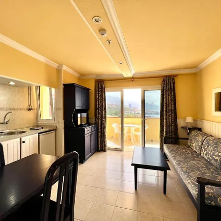 One Bedroom, Heated Pool, Nearby Beach, Puerto De La Cruz